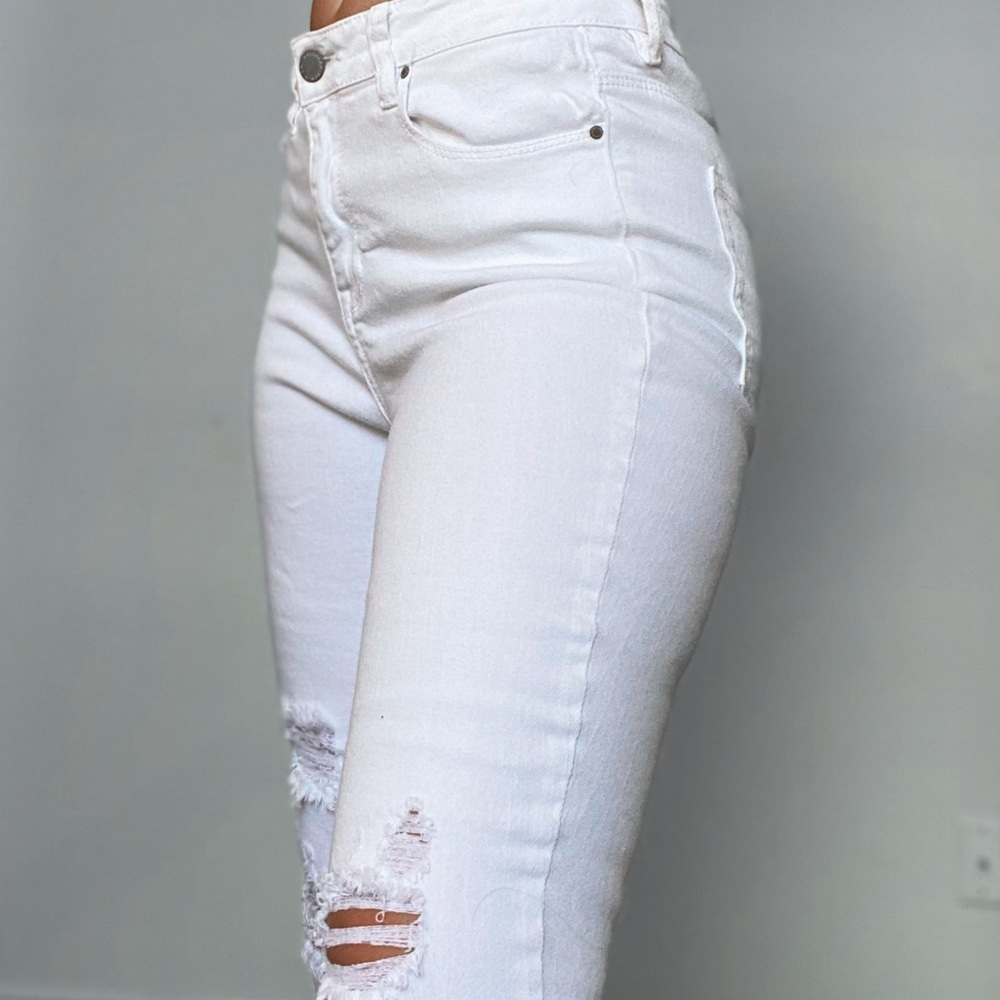 HIGH RISE CROP WHITE JEANS